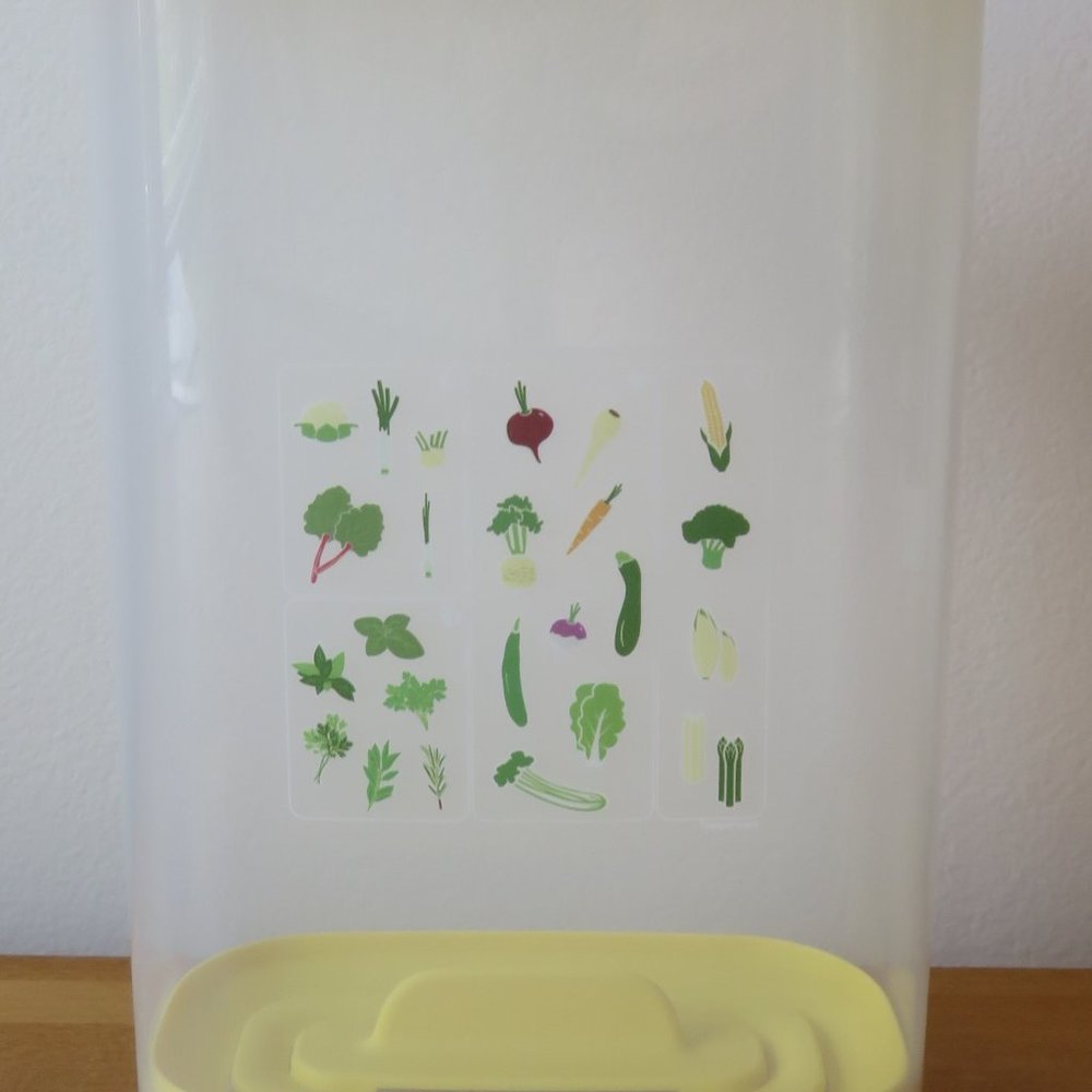 Tupperware Tall Herb Fridgesmart Container